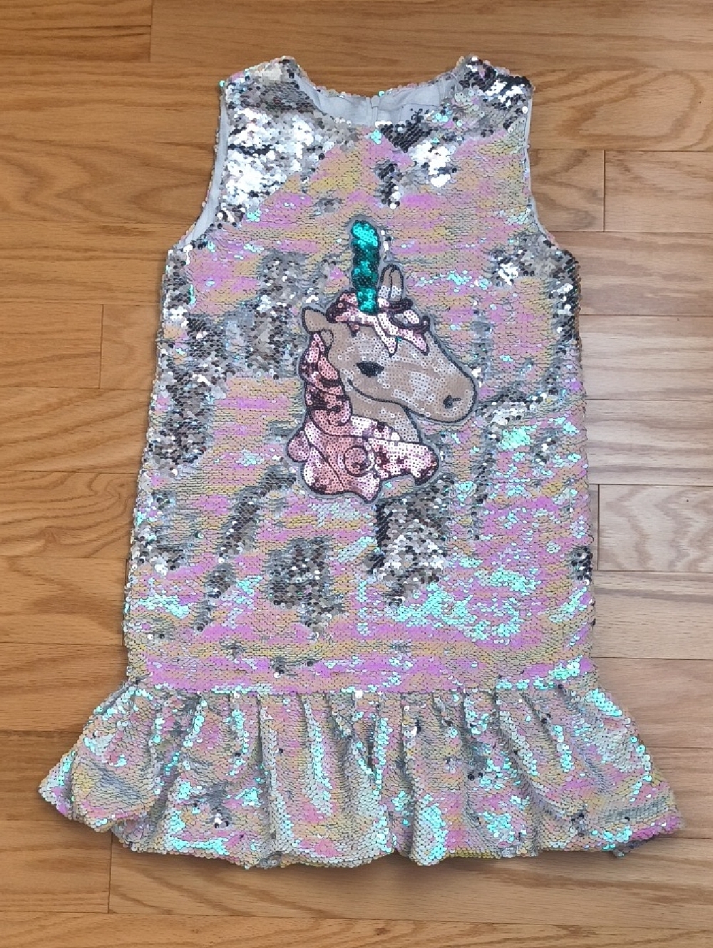 Lola + The Boys Sleeveless Iridescent Sequin Dress w/ Unicorn Accent Size 10 EUC